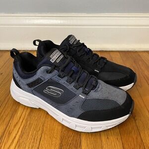 Skechers Relaxed Fit Shoes Mens Size 8.5 *Mismatched* Black Gray Memory Foam